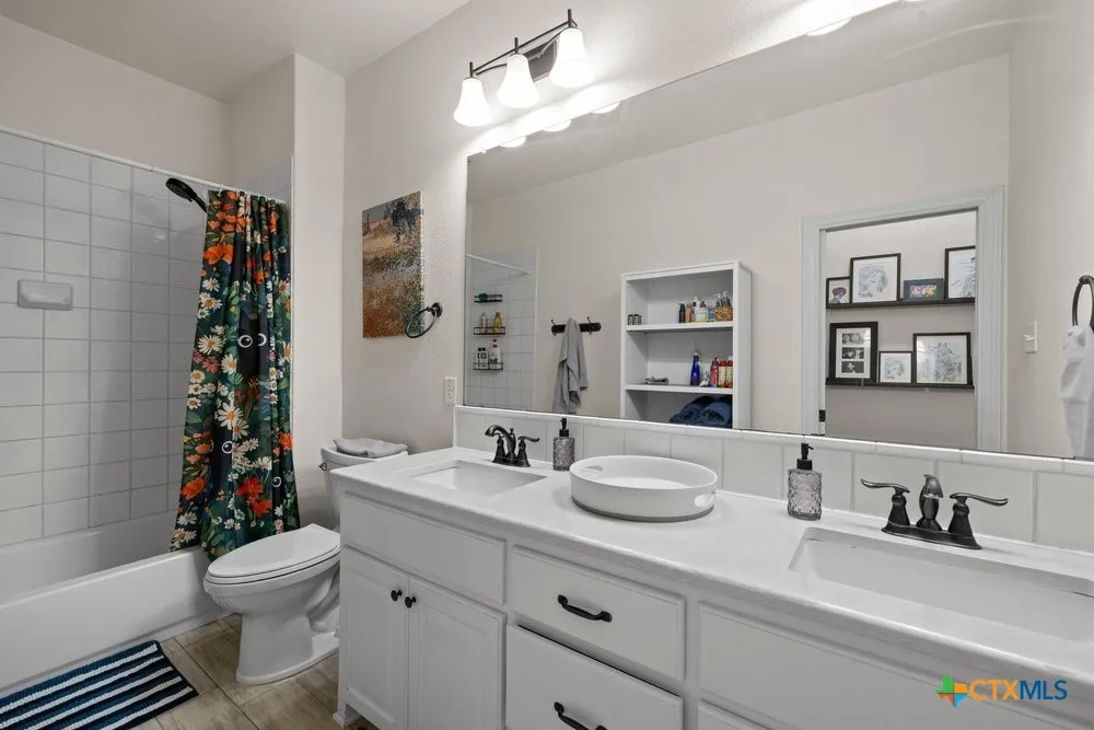 2402 Twin Ridge Court Belton, TX 76513