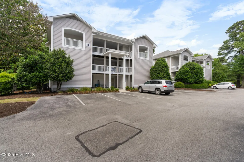 3030 Marsh Winds Circle #405 Southport, NC 28461