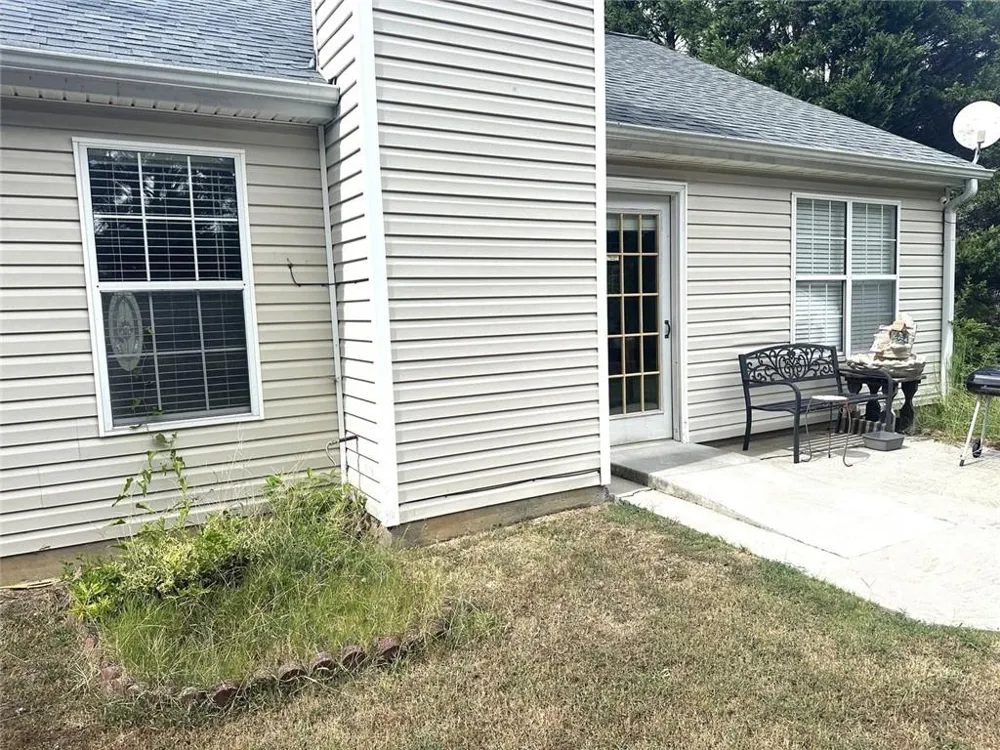 1512 Julianna Circle Loganville, GA 30052
