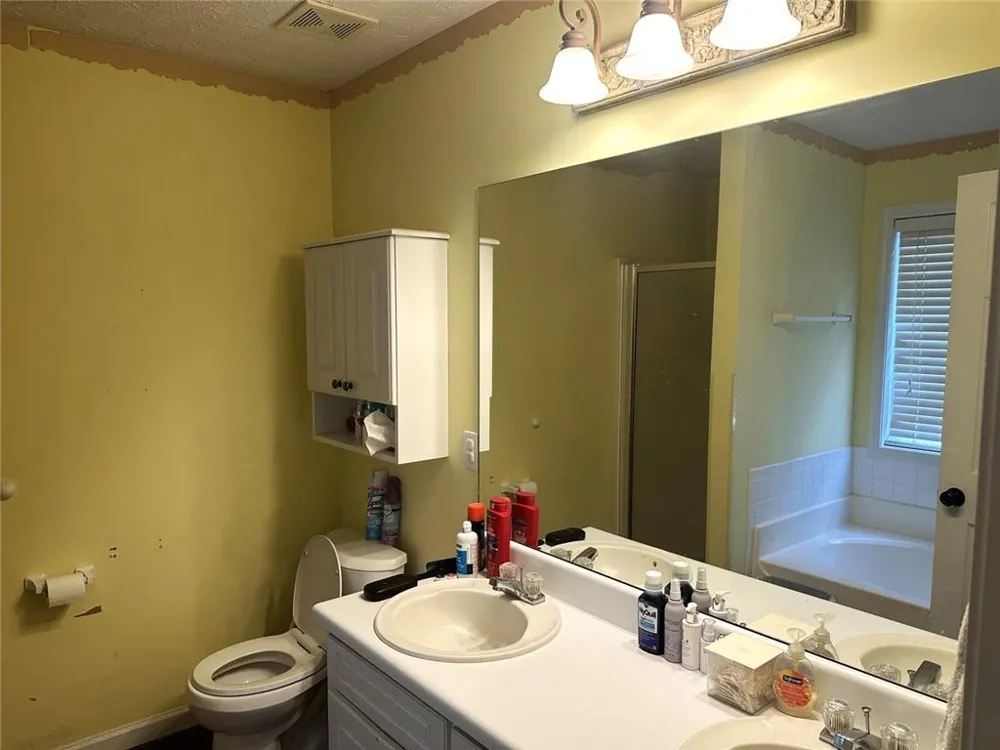 1512 Julianna Circle Loganville, GA 30052