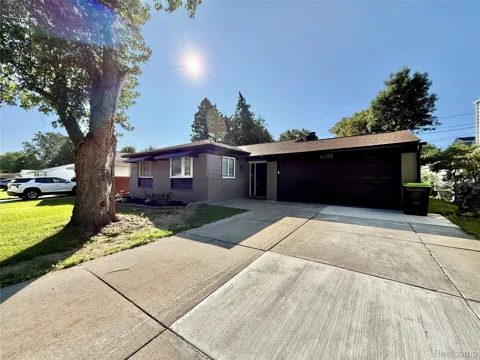 2376 Hempstead Road