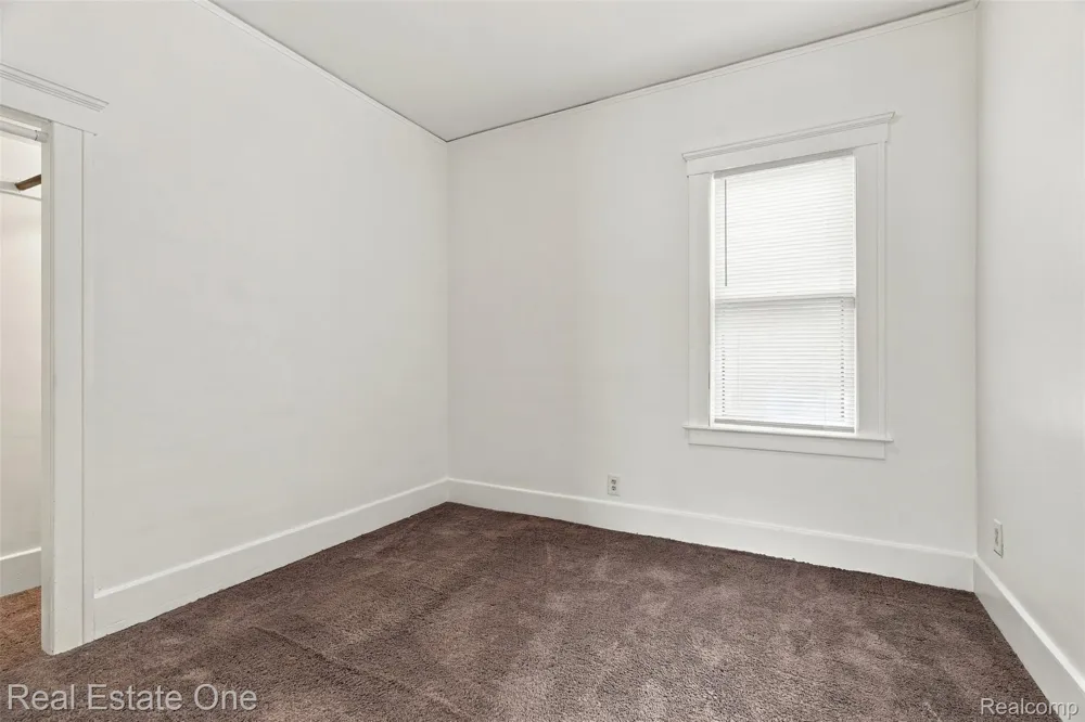 36 W Broadway Street Ecorse City, MI 48229