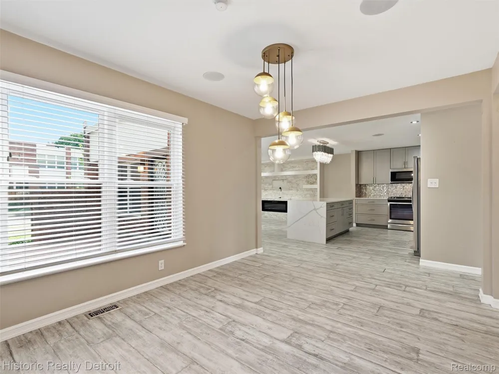 2077 Hyde Park Drive Detroit City, MI 48207