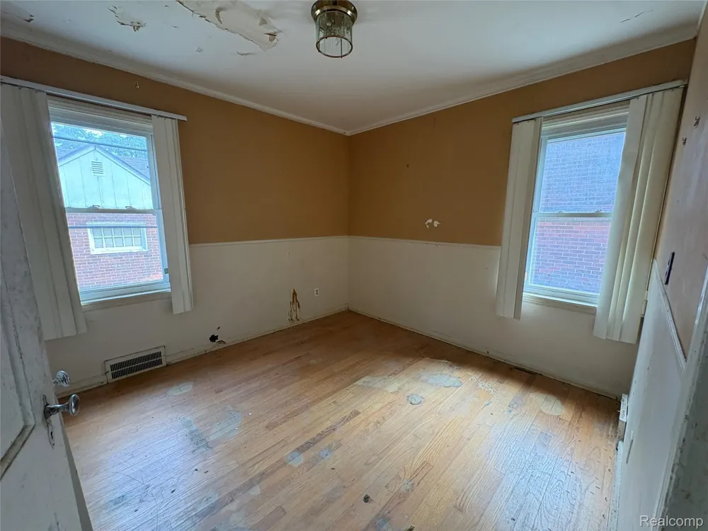 19346 Westphalia Street Detroit City, MI 48205