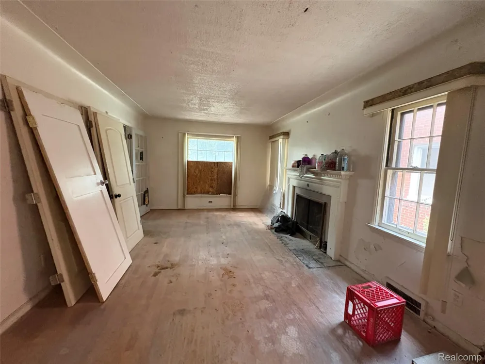 19346 Westphalia Street Detroit City, MI 48205
