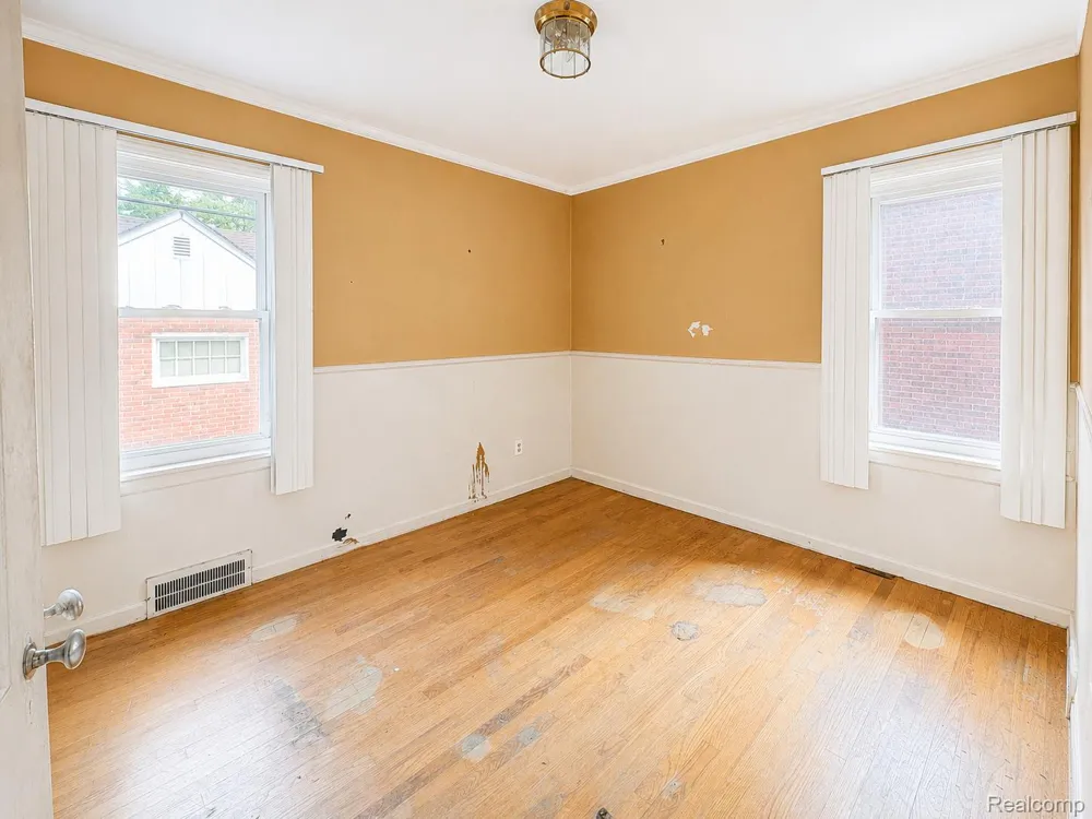 19346 Westphalia Street Detroit City, MI 48205