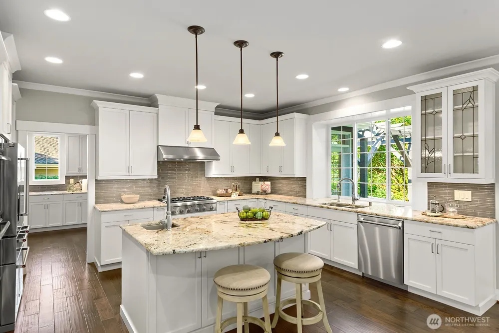 4834 118th Avenue NE Kirkland, WA 98033