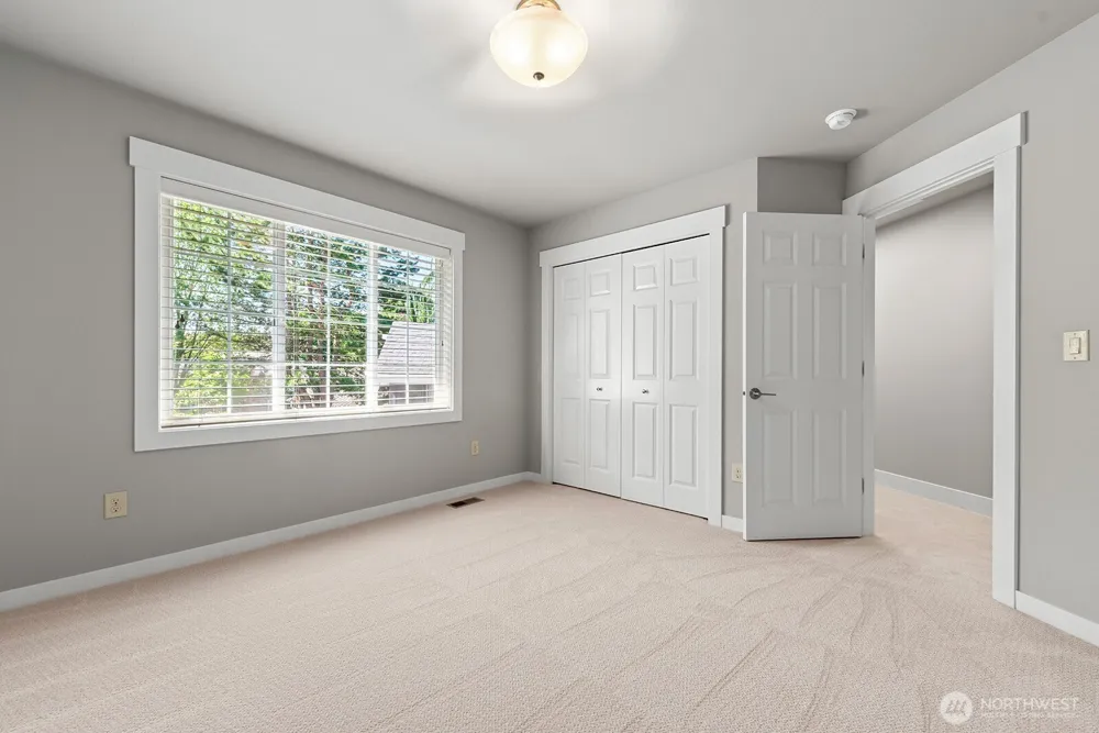 4834 118th Avenue NE Kirkland, WA 98033