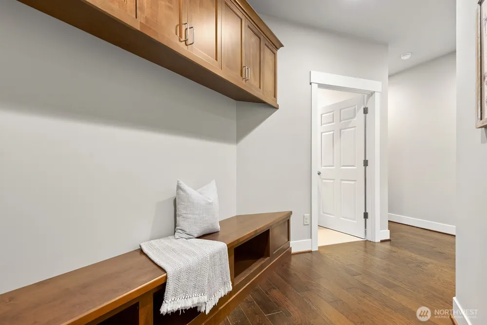 4834 118th Avenue NE Kirkland, WA 98033