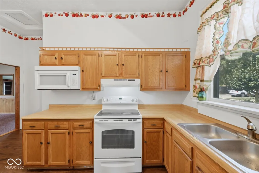 514 Harrison Street Rushville, IN 46173