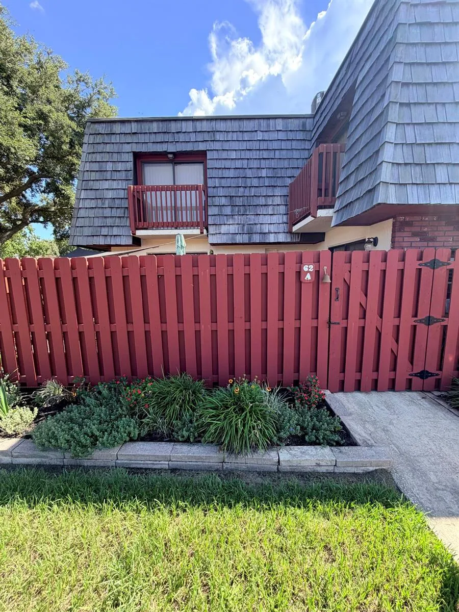 62 PINEY BRANCH WAY #A West Melbourne, FL 32904