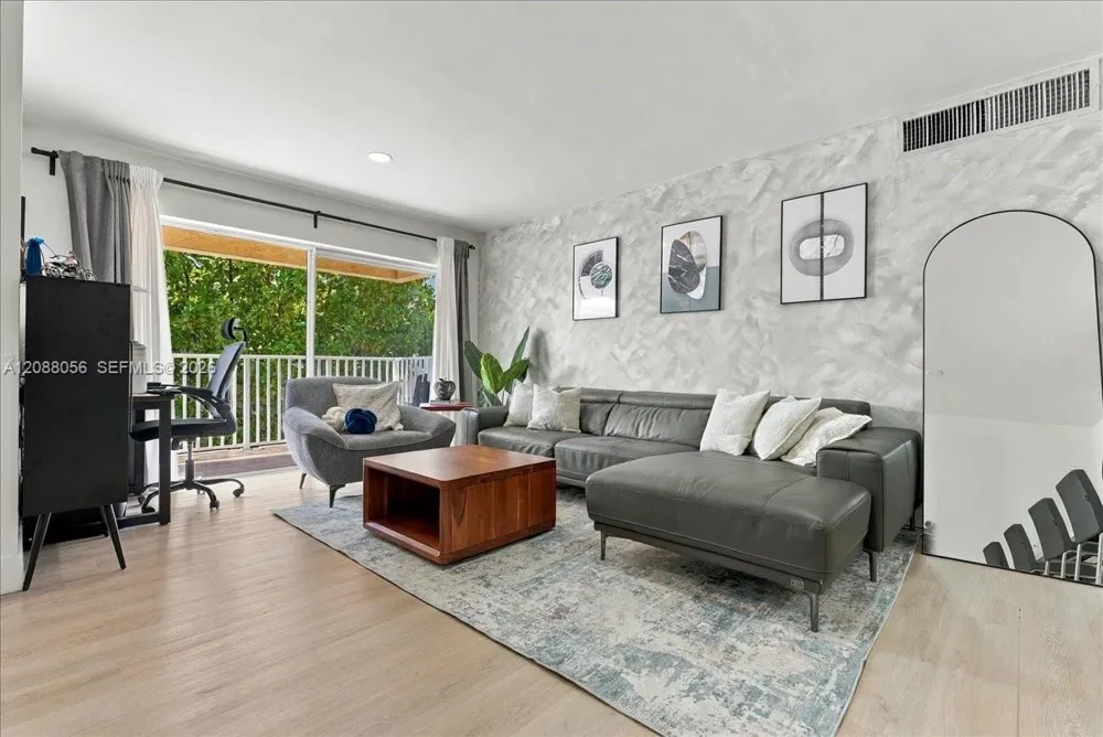 4310 NW 79th Ave #2B Doral, FL 33166
