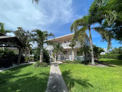 229 SE 1st Avenue #204