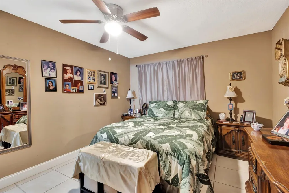 637 Monaco Court Delray Beach, FL 33446