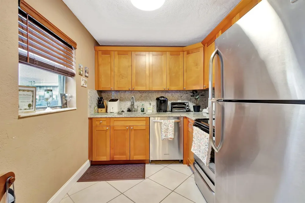 637 Monaco Court Delray Beach, FL 33446