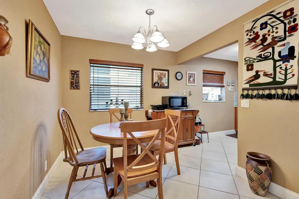 637 Monaco Court Delray Beach, FL 33446