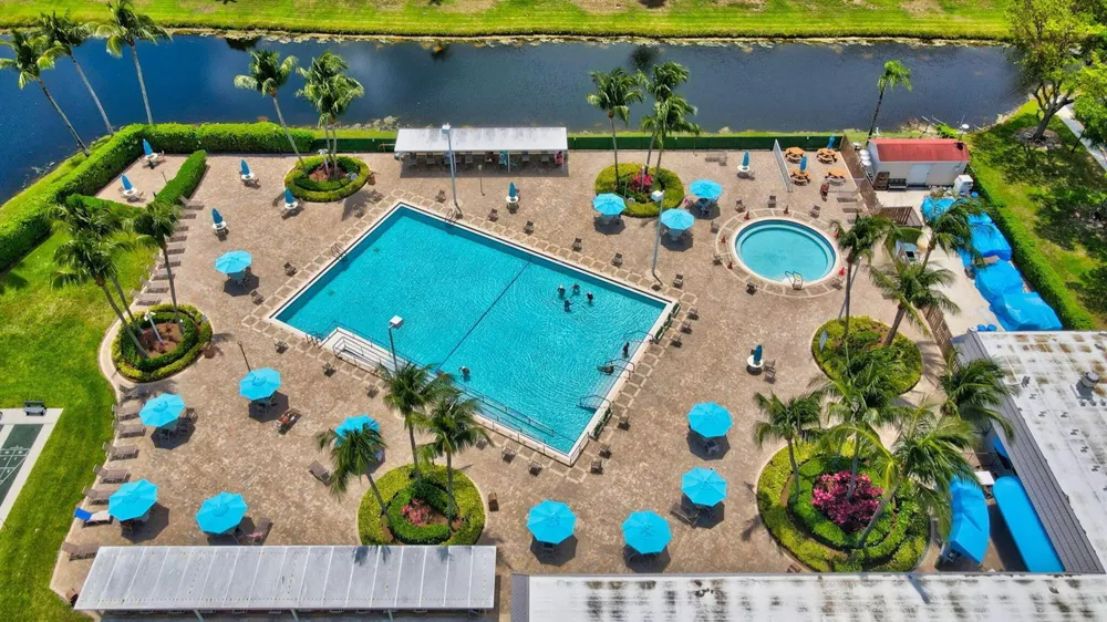 637 Monaco Court Delray Beach, FL 33446