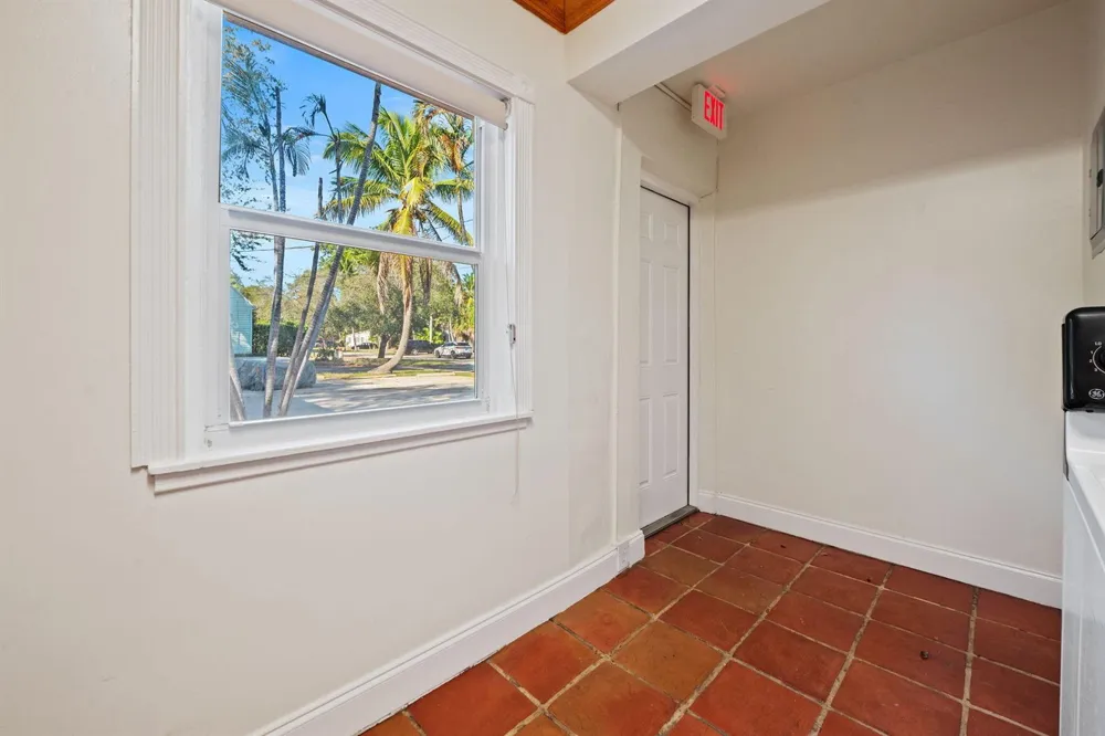 1901 SE 4TH AVENUE Fort Lauderdale, FL 33316