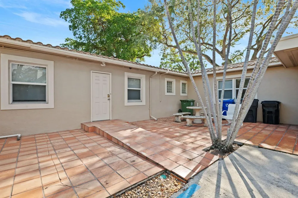 1901 SE 4TH AVENUE Fort Lauderdale, FL 33316