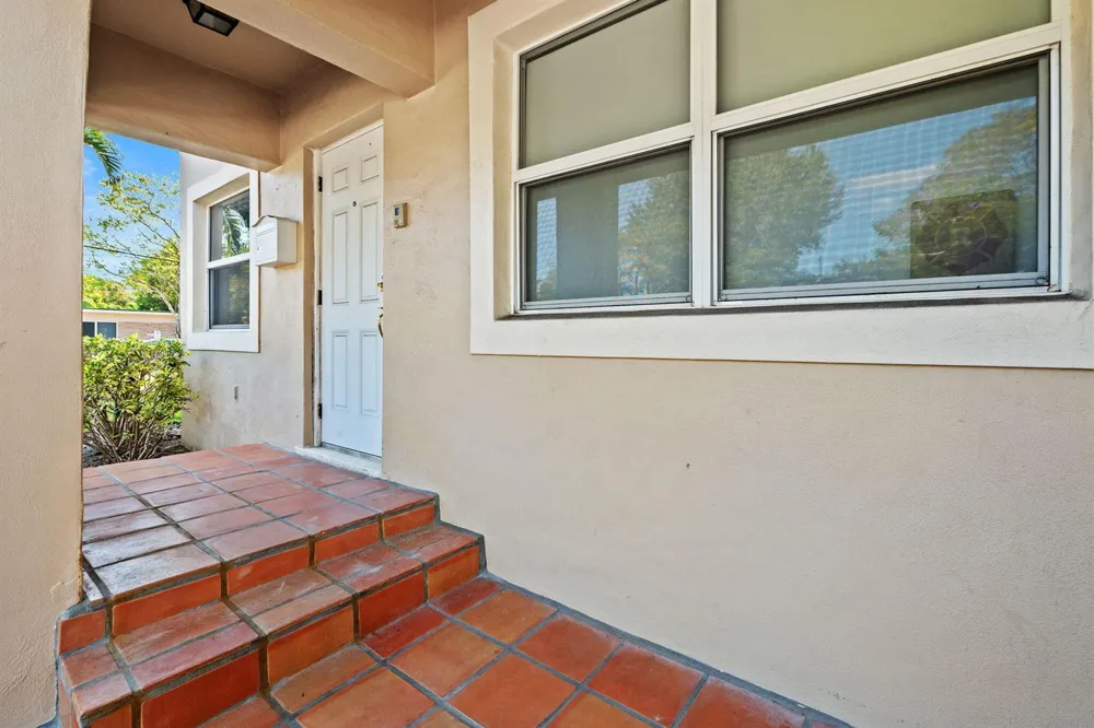 1901 SE 4TH AVENUE Fort Lauderdale, FL 33316