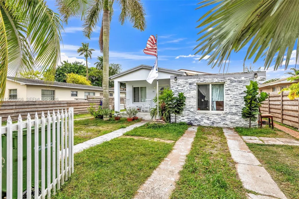 110 NE 9th Ct Homestead, FL 33030