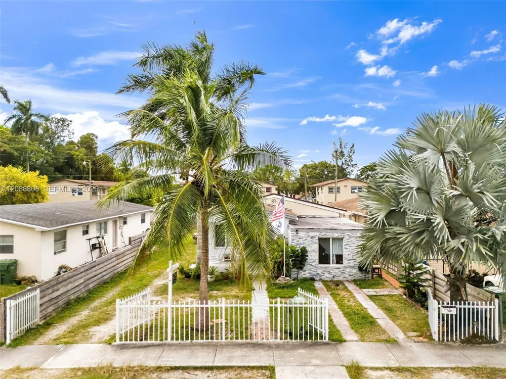 110 NE 9th Ct Homestead, FL 33030