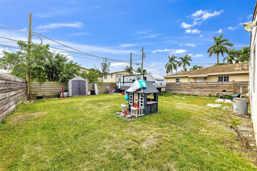 110 NE 9th Ct Homestead, FL 33030