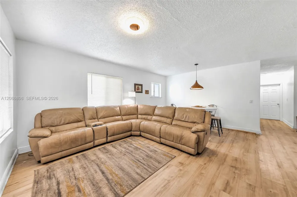 110 NE 9th Ct Homestead, FL 33030