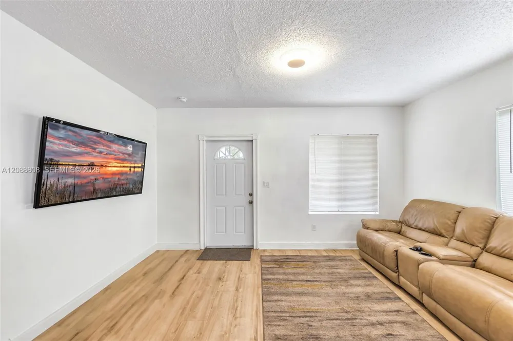 110 NE 9th Ct Homestead, FL 33030