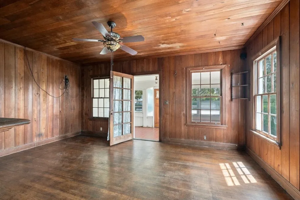 112 Swinton Avenue Delray Beach, FL 33444