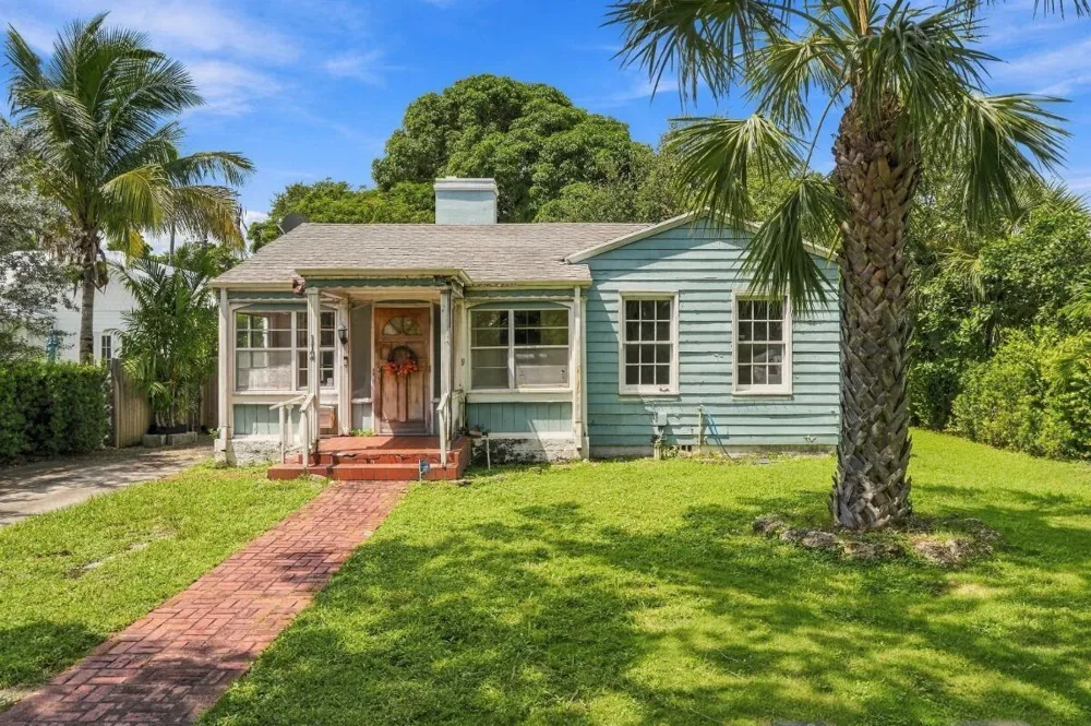 112 Swinton Avenue Delray Beach, FL 33444