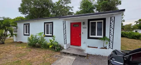 1606 NW 13TH COURT