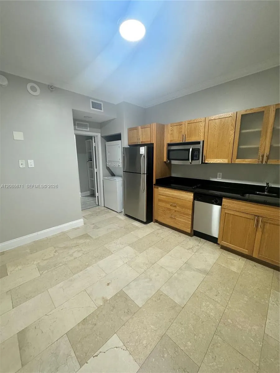 1750 NW 107th Ave #R707 Sweetwater, FL 33172