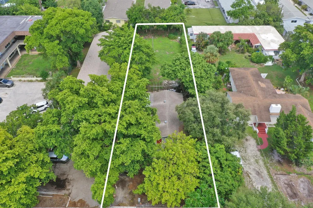 2315 MONROE STREET Hollywood, FL 33020
