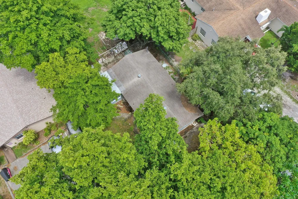2315 MONROE STREET Hollywood, FL 33020