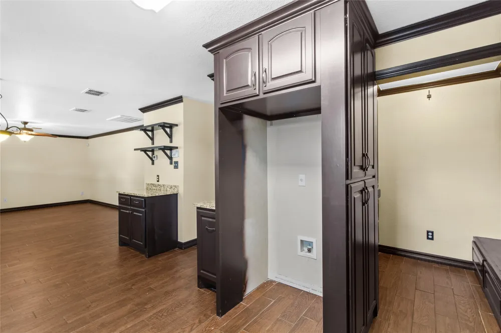 1312 Erin Court Burleson, TX 76028