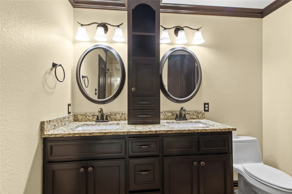 1312 Erin Court Burleson, TX 76028