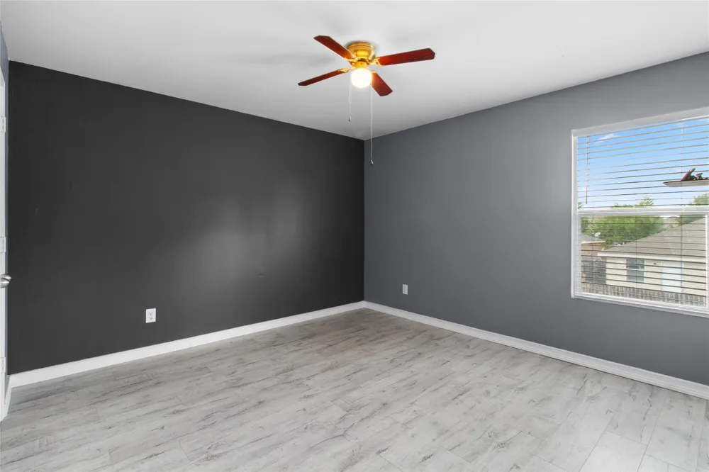 1312 Erin Court Burleson, TX 76028