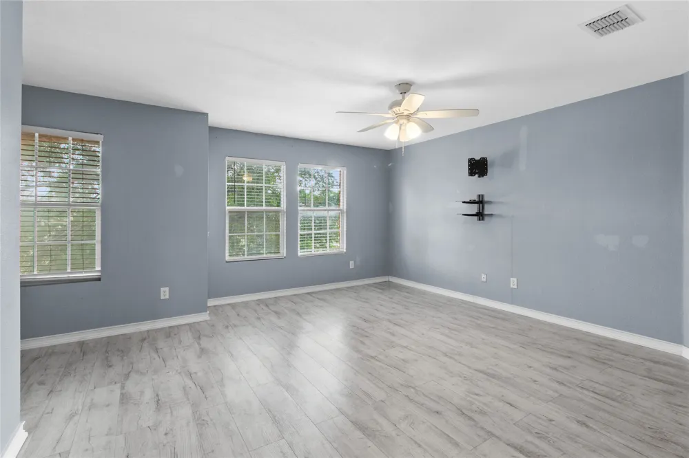 1312 Erin Court Burleson, TX 76028