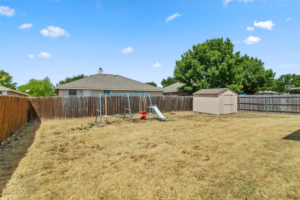 1312 Erin Court Burleson, TX 76028