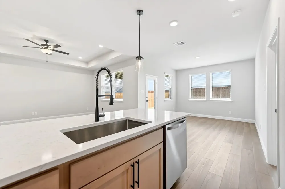 2811 Bridgepoint Street Crandall, TX 75114