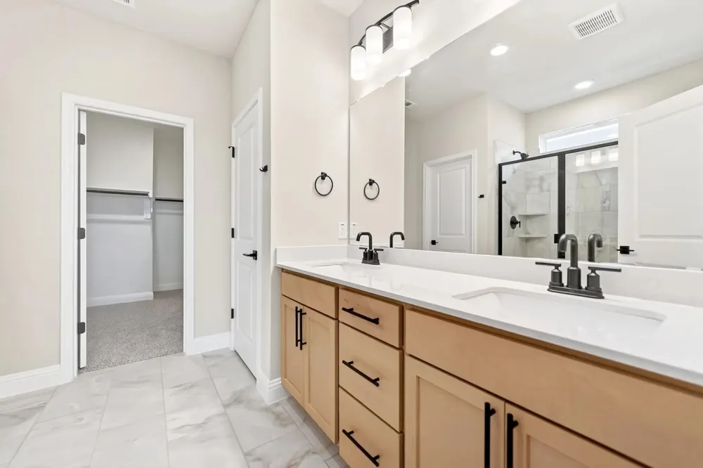 2811 Bridgepoint Street Crandall, TX 75114