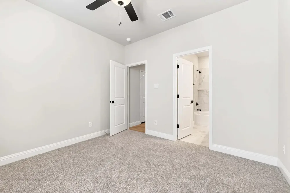 2811 Bridgepoint Street Crandall, TX 75114