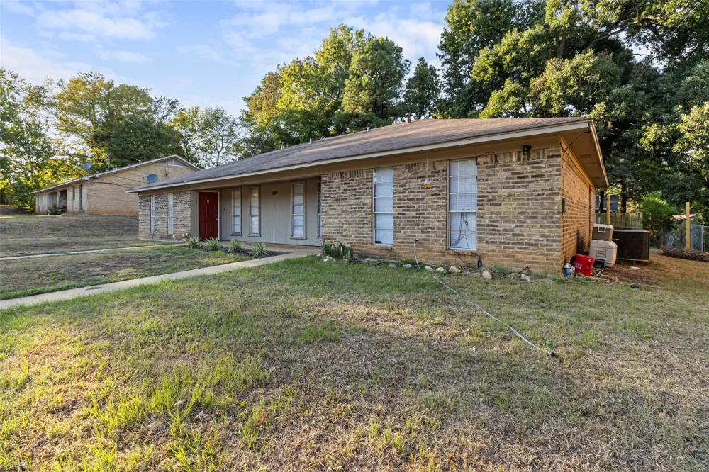 309 Blake Drive #B Longview, TX 75604