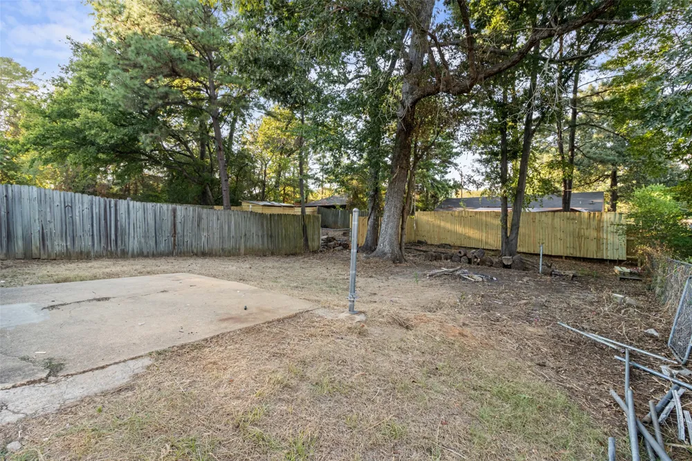 309 Blake Drive #B Longview, TX 75604