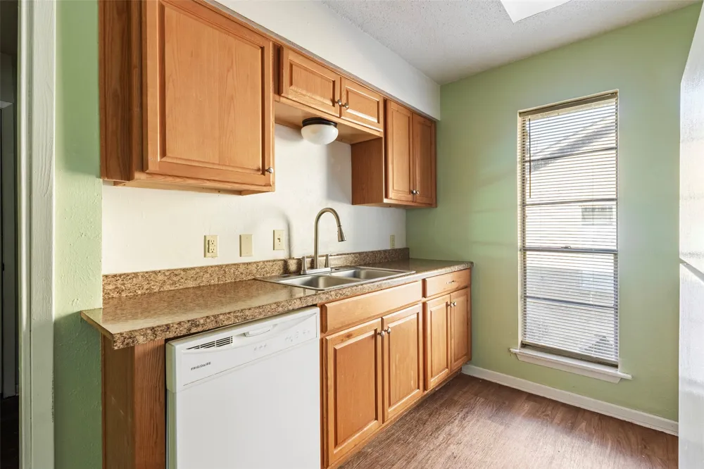 309 Blake Drive #B Longview, TX 75604