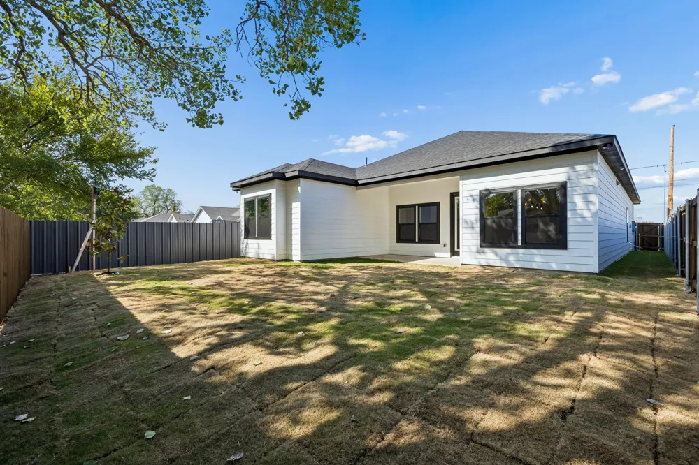 2518 Jeff Street Dallas, TX 75212