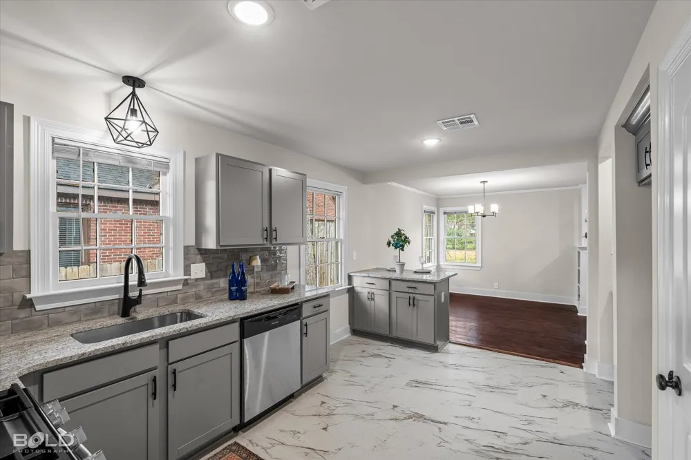 547 Forest Avenue Shreveport, LA 71104
