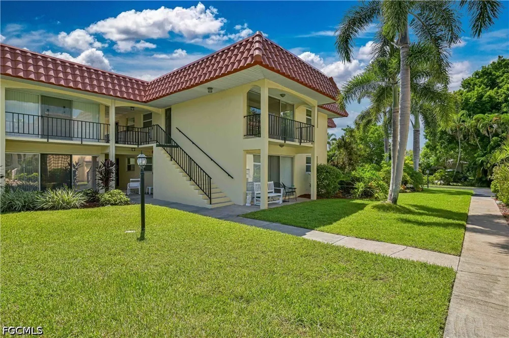 Memoli Lane #9 Fort Myers, FL 33919