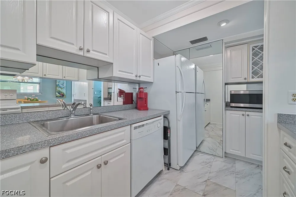 Memoli Lane #9 Fort Myers, FL 33919